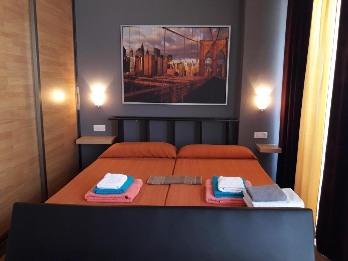 Apartamentos Tenerife Sur Guargacho Eksteriør billede